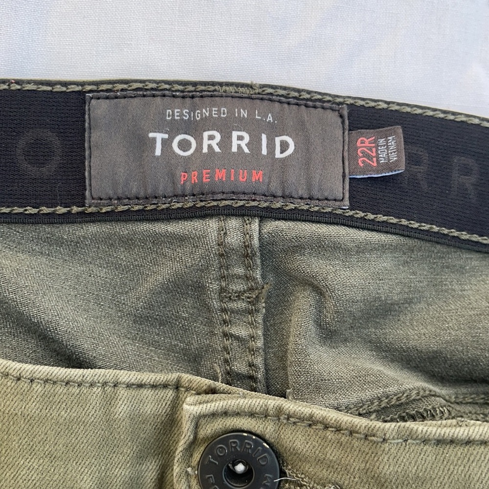 Torrid Olive Green High-Waisted Pants - Picture 5 of 8